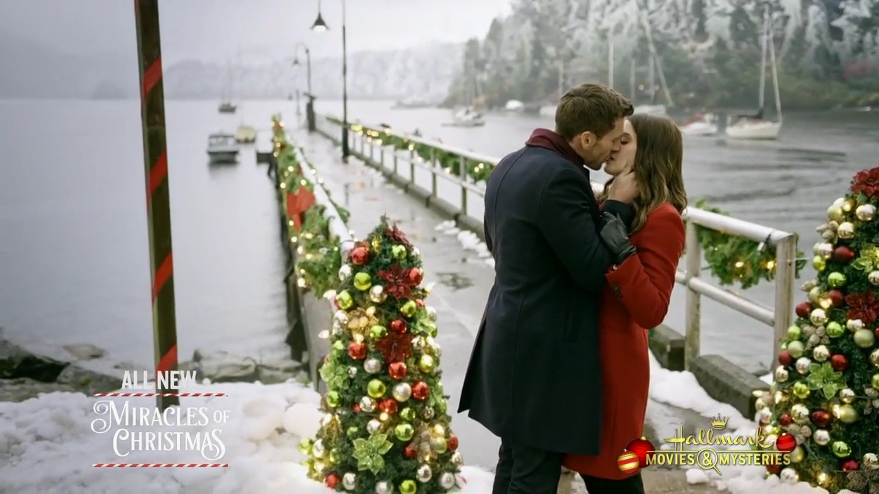 Ashley-Greene-dot-nl_ChristmasOnMyMind4995.jpg