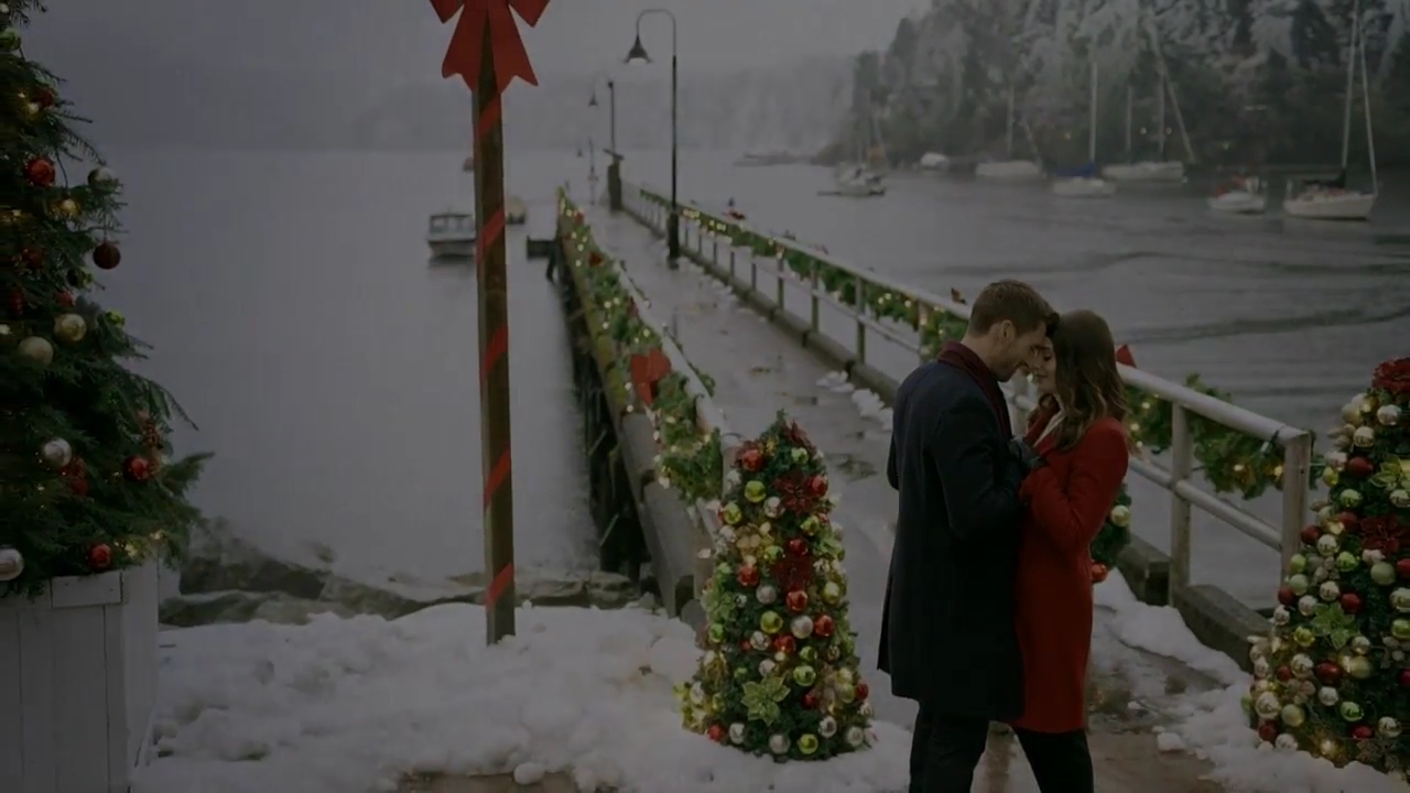 Ashley-Greene-dot-nl_ChristmasOnMyMind5003.jpg