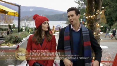 Ashley-Greene-dot-nl_ChristmasOnMyMind2705.jpg