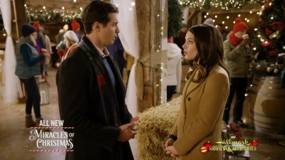 Ashley-Greene-dot-nl_ChristmasOnMyMind3144.jpg