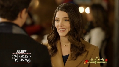 Ashley-Greene-dot-nl_ChristmasOnMyMind3183.jpg