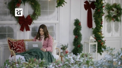 Ashley-Greene-dot-nl_ChristmasOnMyMind3703.jpg