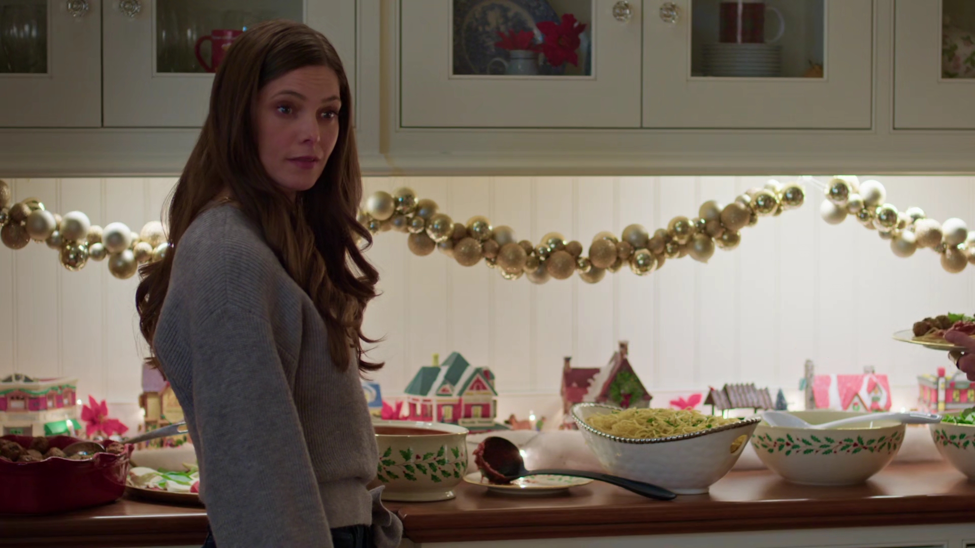 Ashley-Greene-dot-nl_DeckTheWalls1117.jpg Ashley-Greene-dot-nl_DeckTheWalls1117.jpg