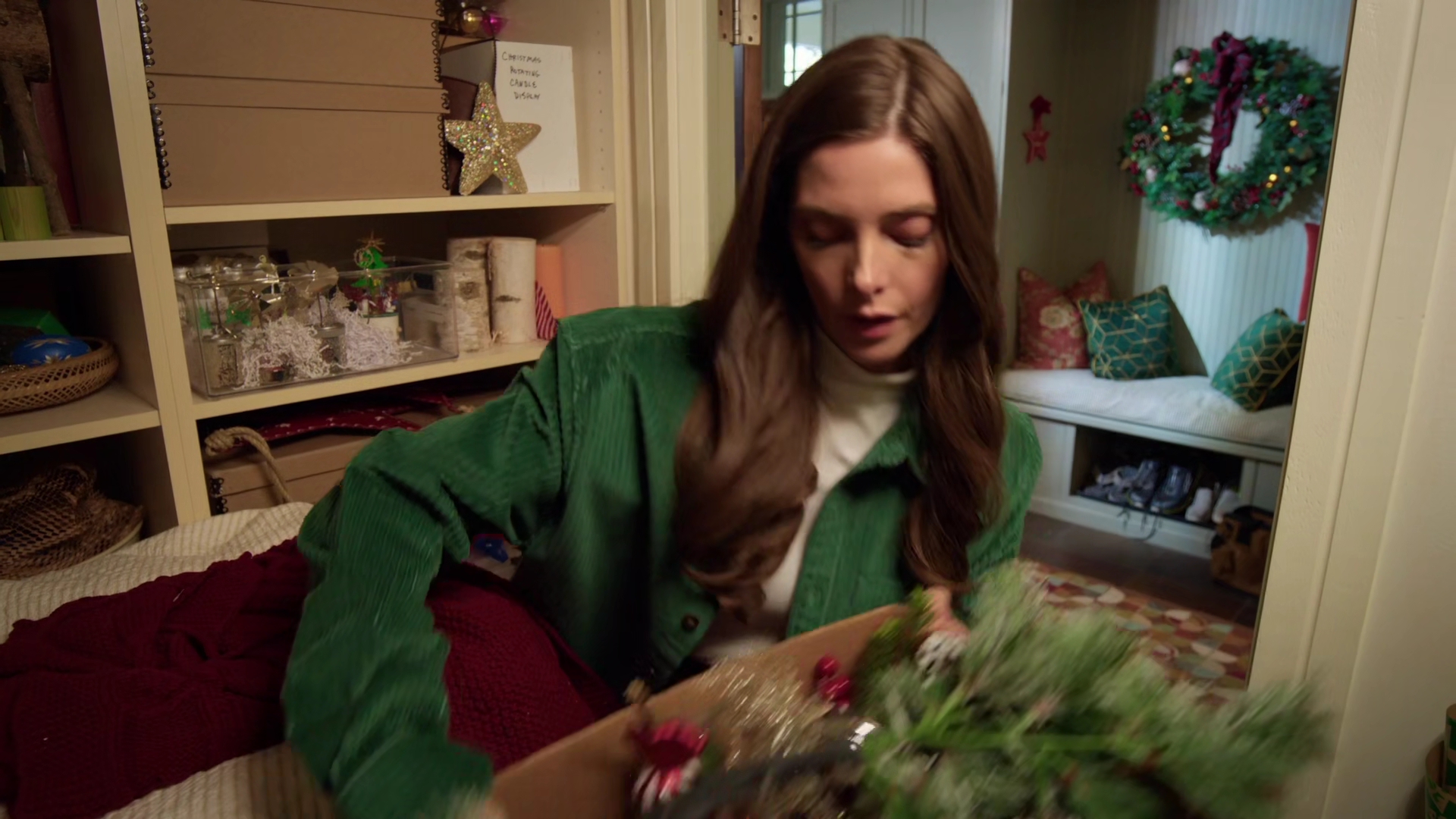 Ashley-Greene-dot-nl_DeckTheWalls2709.jpg Ashley-Greene-dot-nl_DeckTheWalls2709.jpg