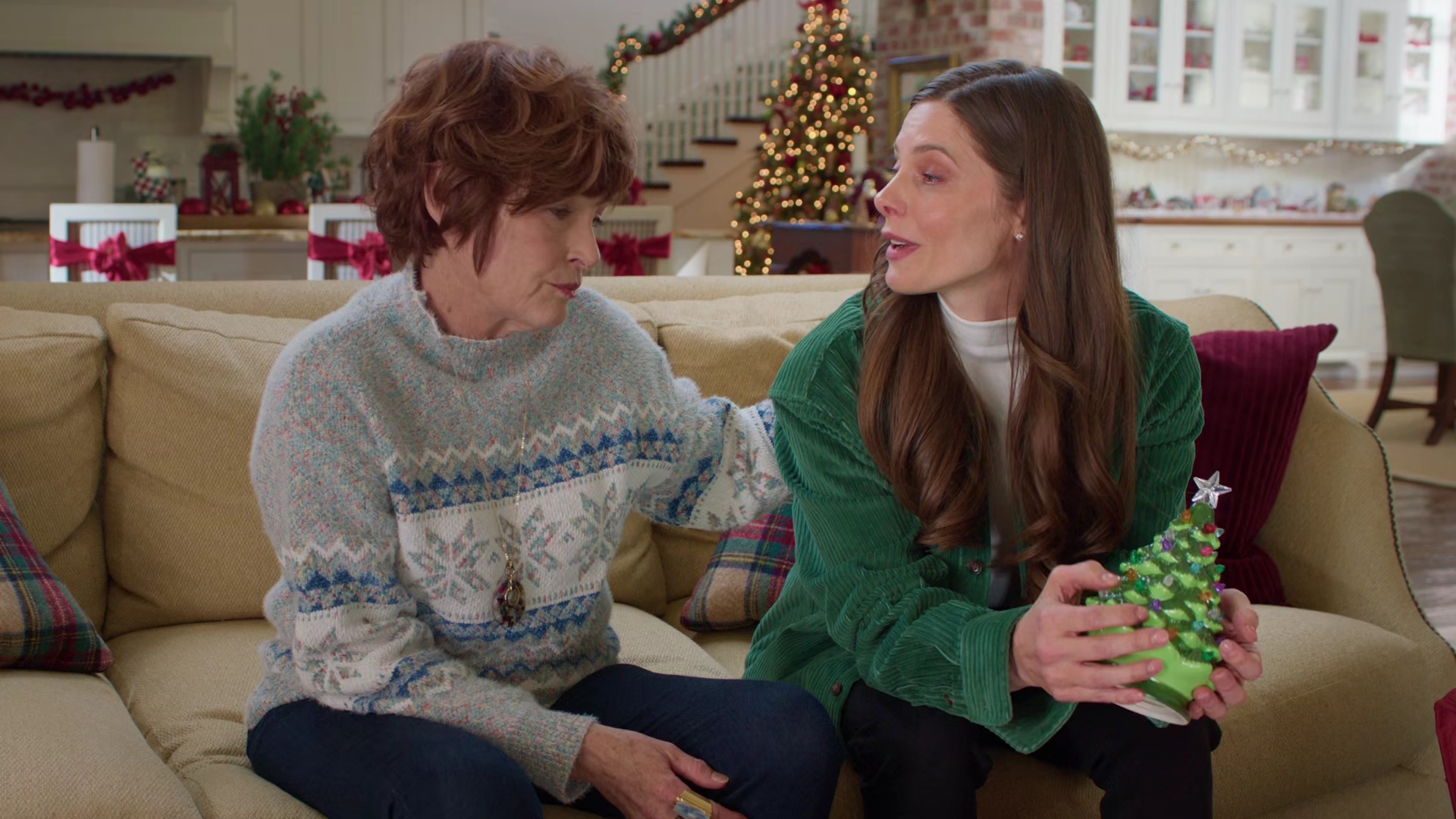 Ashley-Greene-dot-nl_DeckTheWalls2823.jpg Ashley-Greene-dot-nl_DeckTheWalls2823.jpg