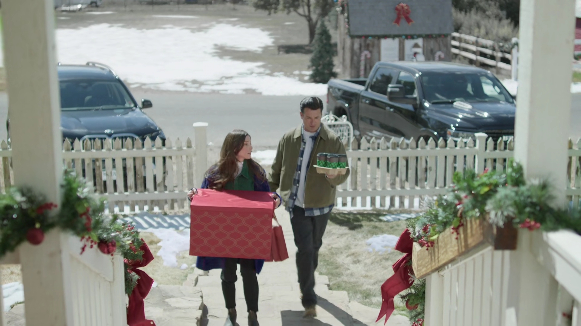 Ashley-Greene-dot-nl_DeckTheWalls3012.jpg Ashley-Greene-dot-nl_DeckTheWalls3012.jpg