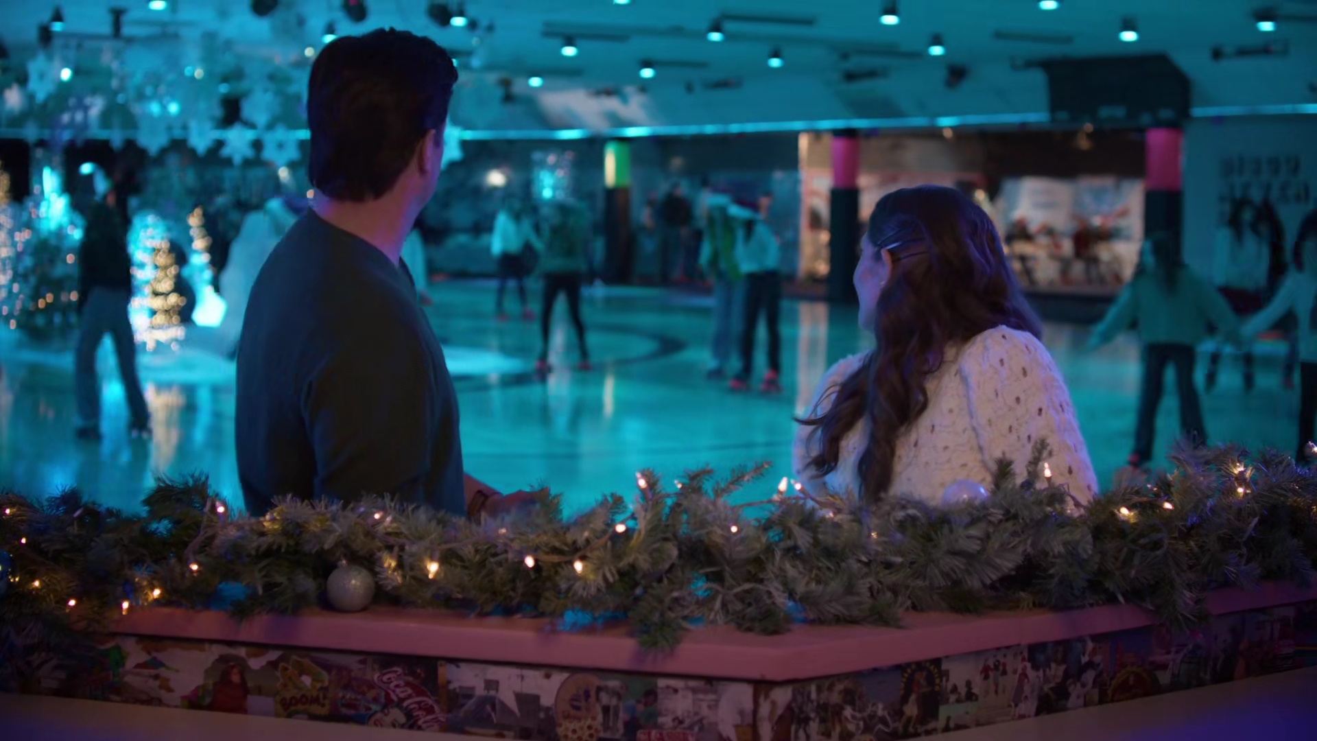 Ashley-Greene-dot-nl_DeckTheWalls3352.jpg Ashley-Greene-dot-nl_DeckTheWalls3352.jpg