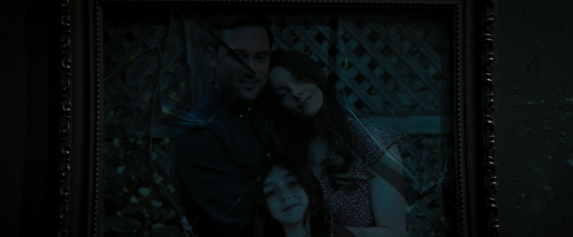 Ashley-Greene-dot-nl_ItFeeds3042.jpg Ashley-Greene-dot-nl_ItFeeds3042.jpg