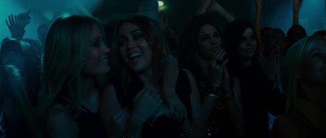 Ashley-Greene-dot-nl_LOL00328.jpg