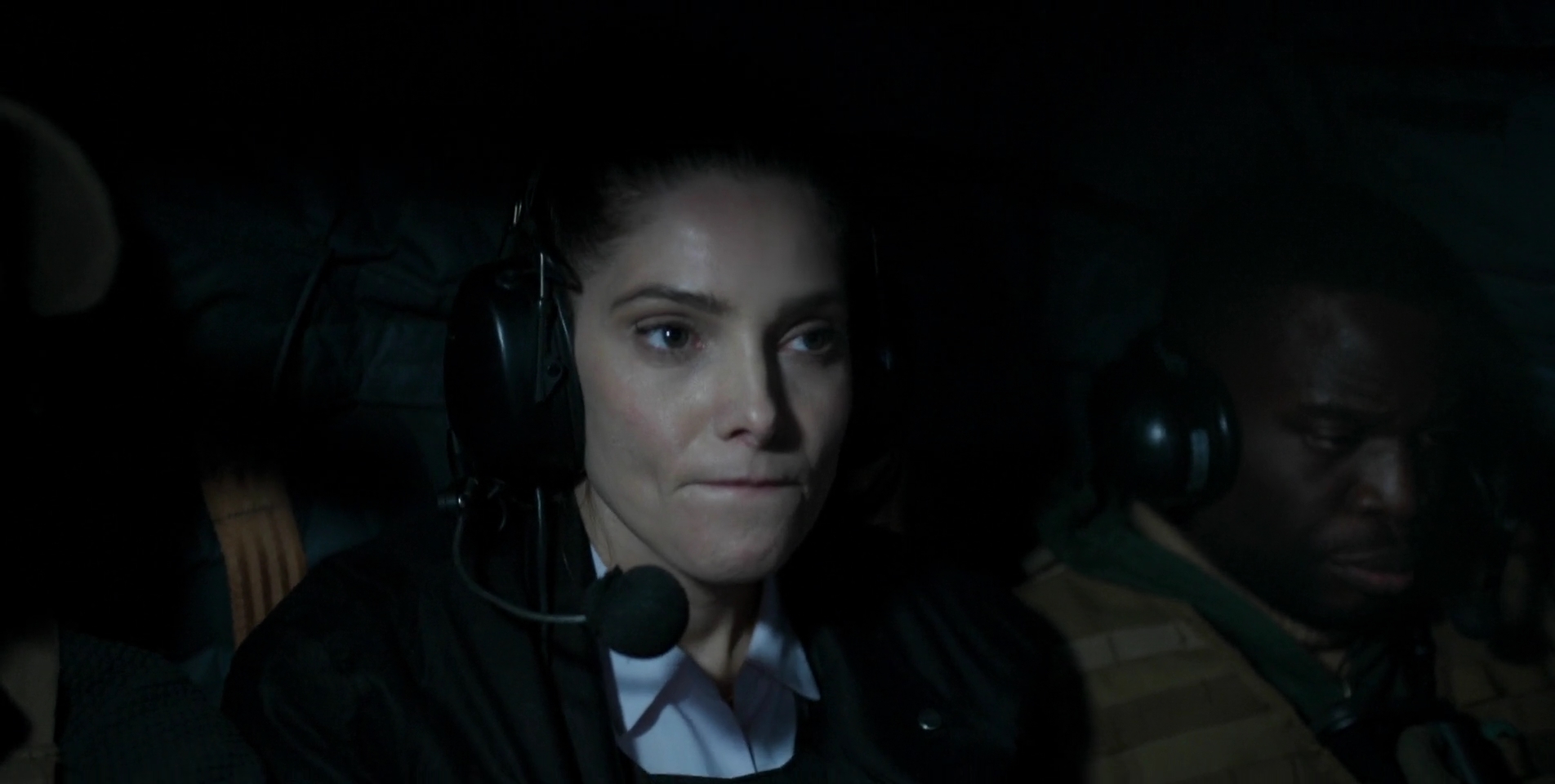 Ashley-Greene-dot-nl_OneShot0075.jpg