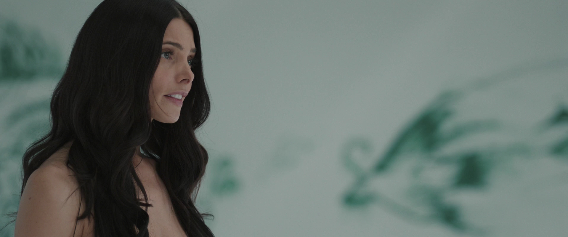 Ashley-Greene-dot-nl_TheImmaculateRoom3010.jpg