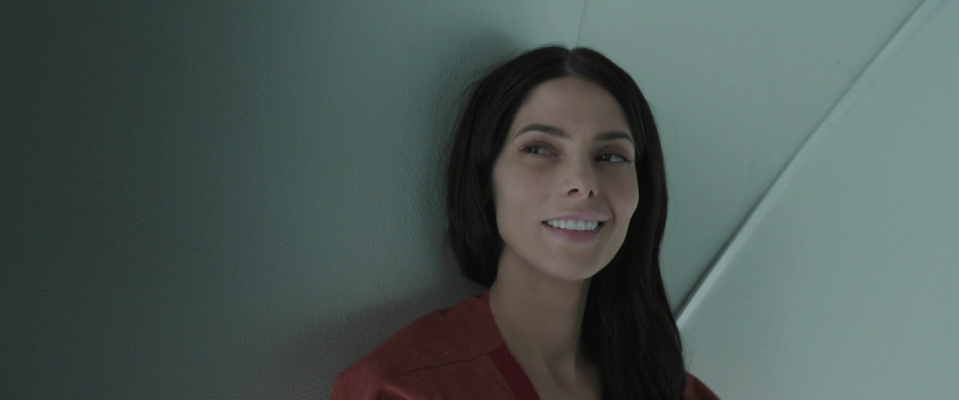 Ashley-Greene-dot-nl_TheImmaculateRoom3906.jpg