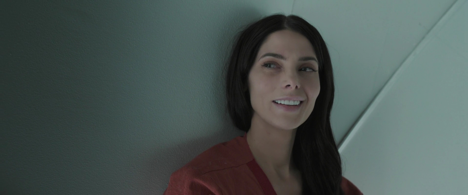Ashley-Greene-dot-nl_TheImmaculateRoom3907.jpg