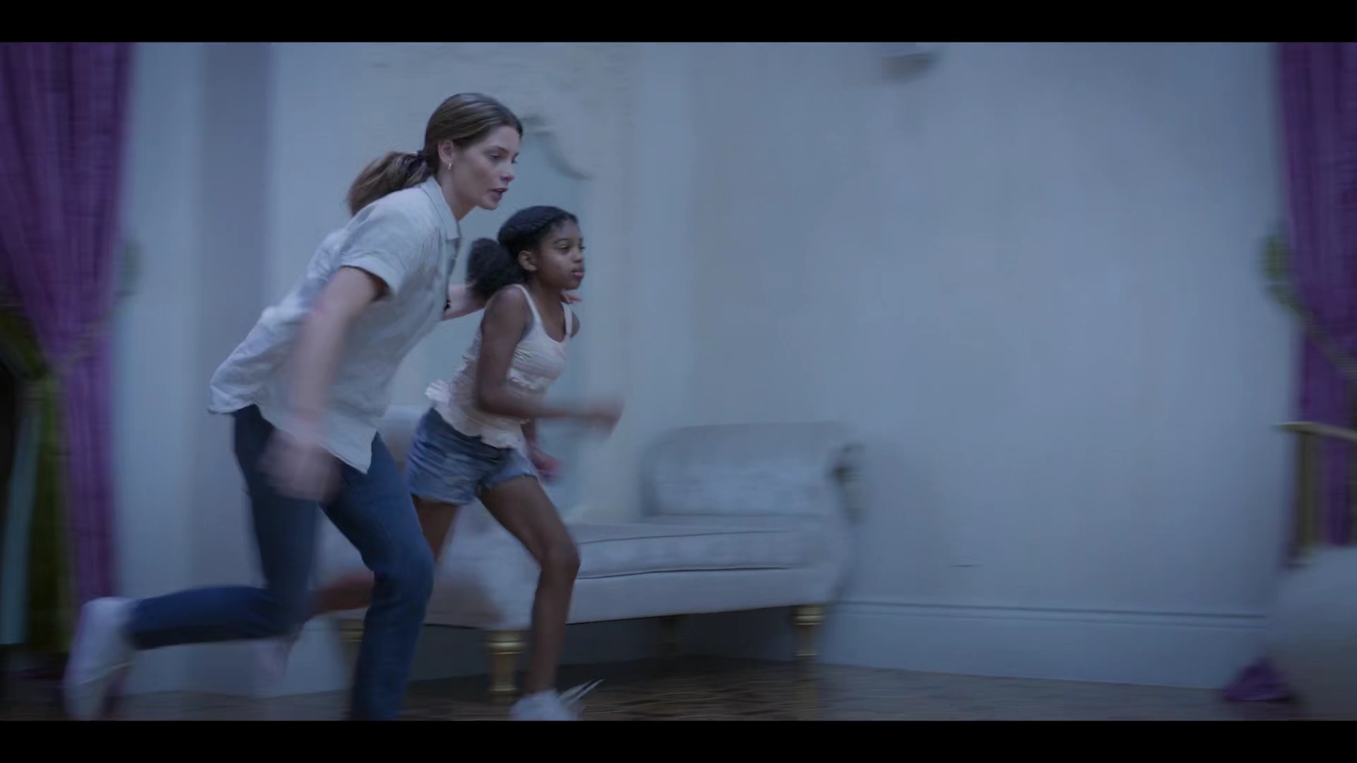Ashley-Greene-dot-nl_TheRetirementPlan5273.jpg