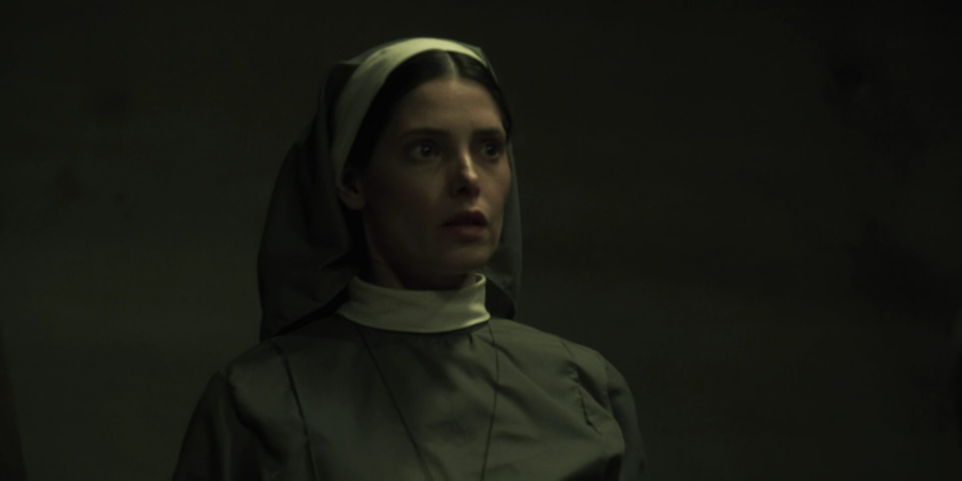 Ashley-Greene-dot-nl-TheRitual4812.jpg