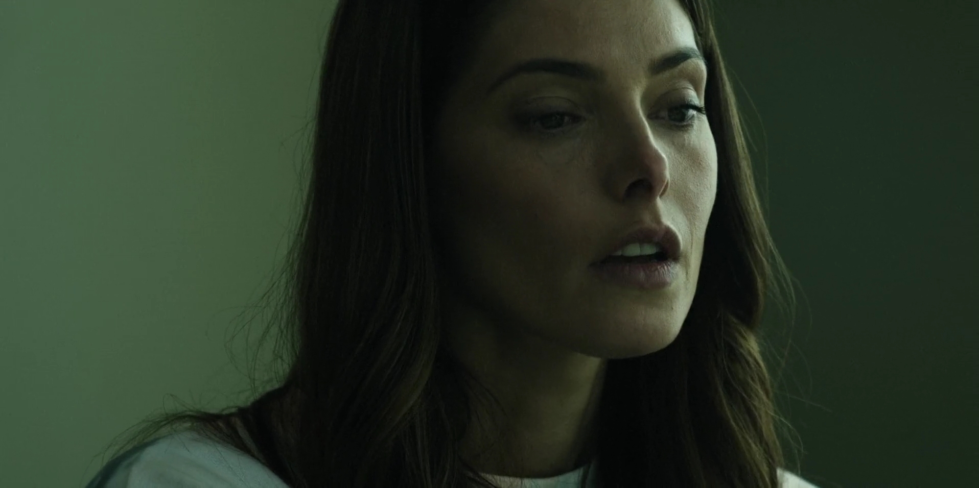 Ashley-Greene-dot-nl_WrongPlace0082.jpg