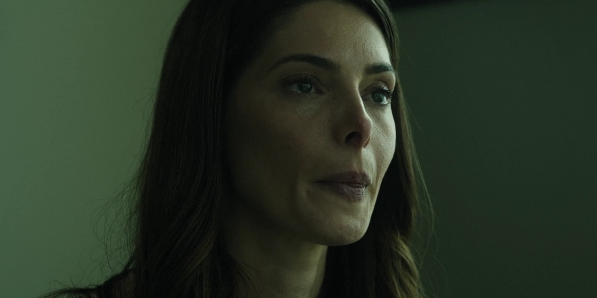 Ashley-Greene-dot-nl_WrongPlace0087.jpg
