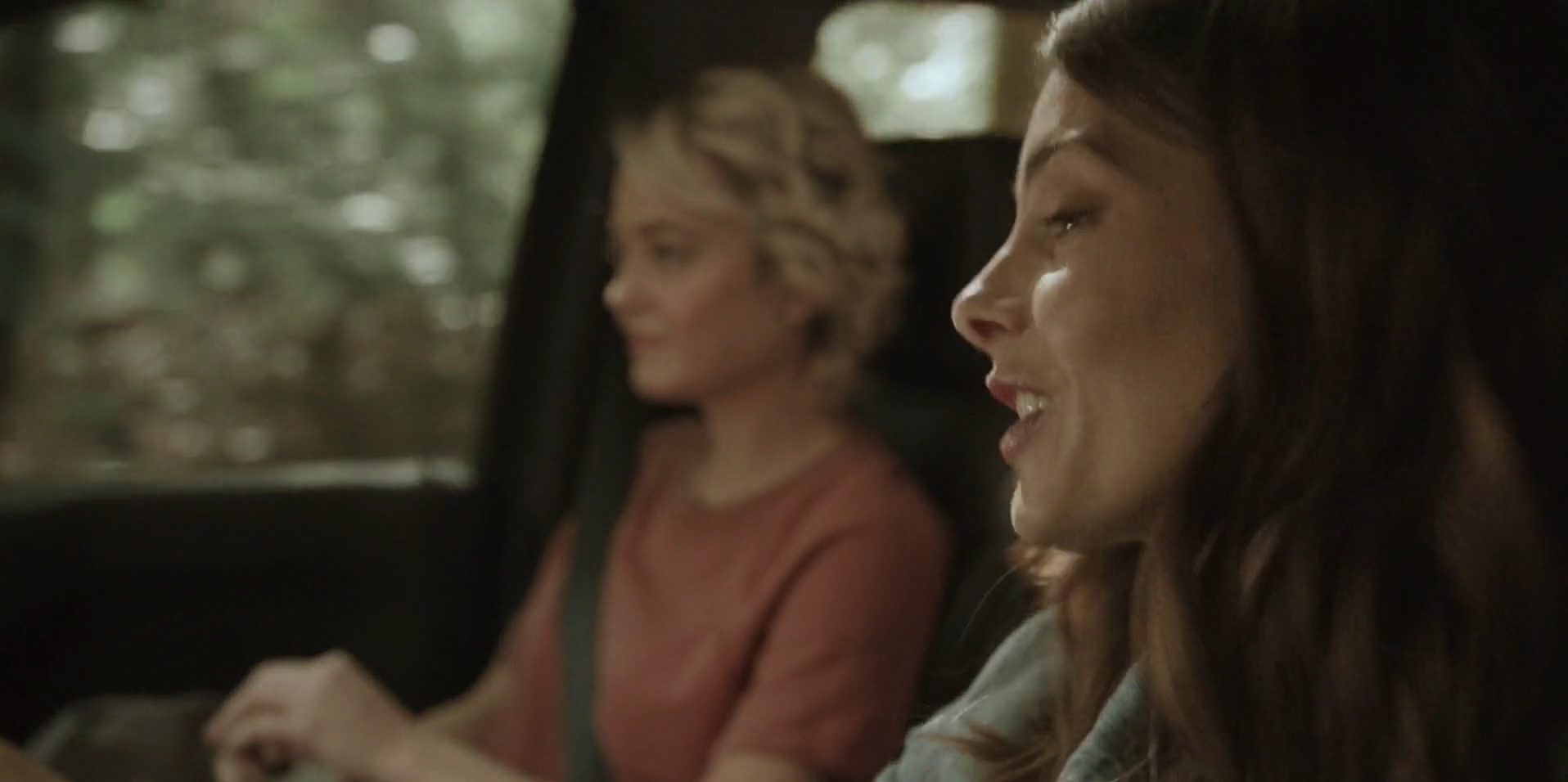 Ashley-Greene-dot-nl_WrongPlace0851.jpg