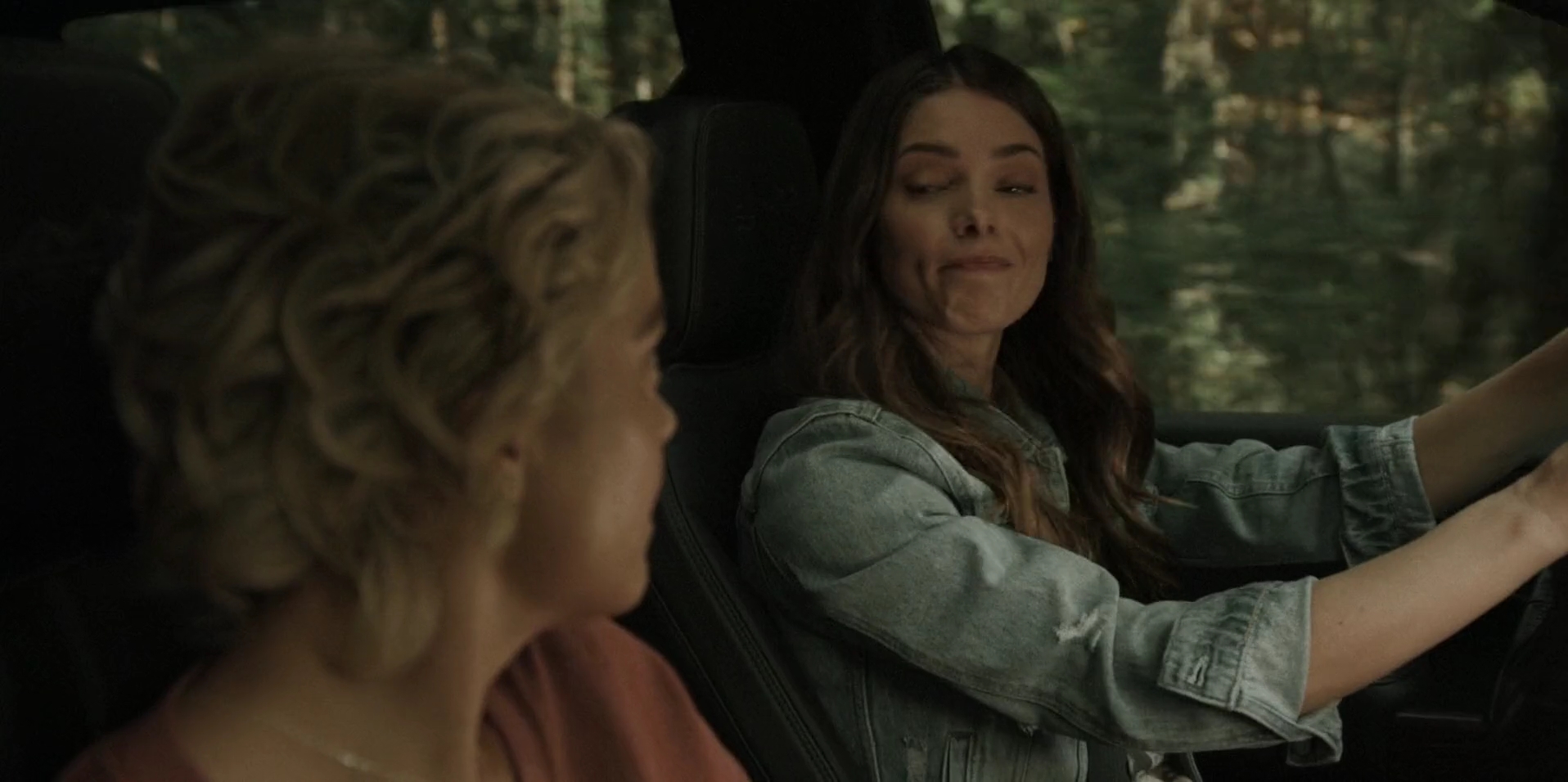 Ashley-Greene-dot-nl_WrongPlace1479.jpg
