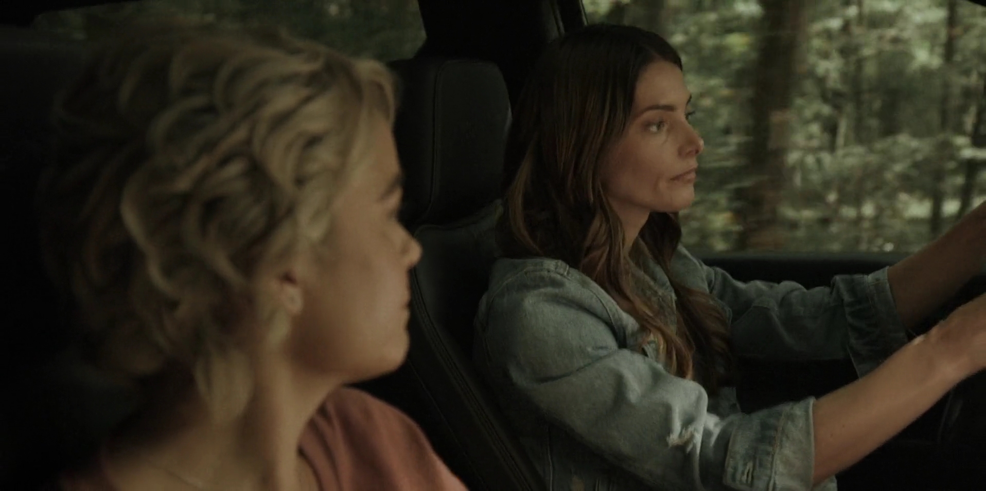 Ashley-Greene-dot-nl_WrongPlace1497.jpg