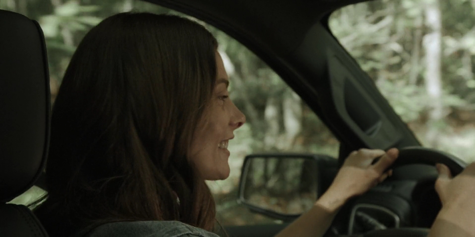 Ashley-Greene-dot-nl_WrongPlace1509.jpg