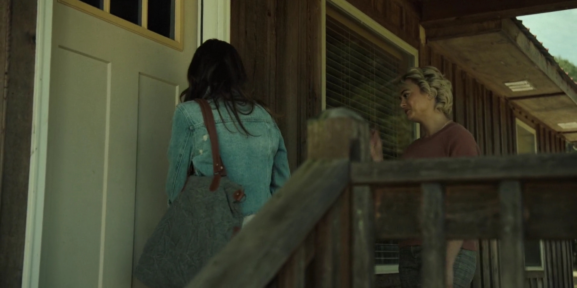 Ashley-Greene-dot-nl_WrongPlace1762.jpg