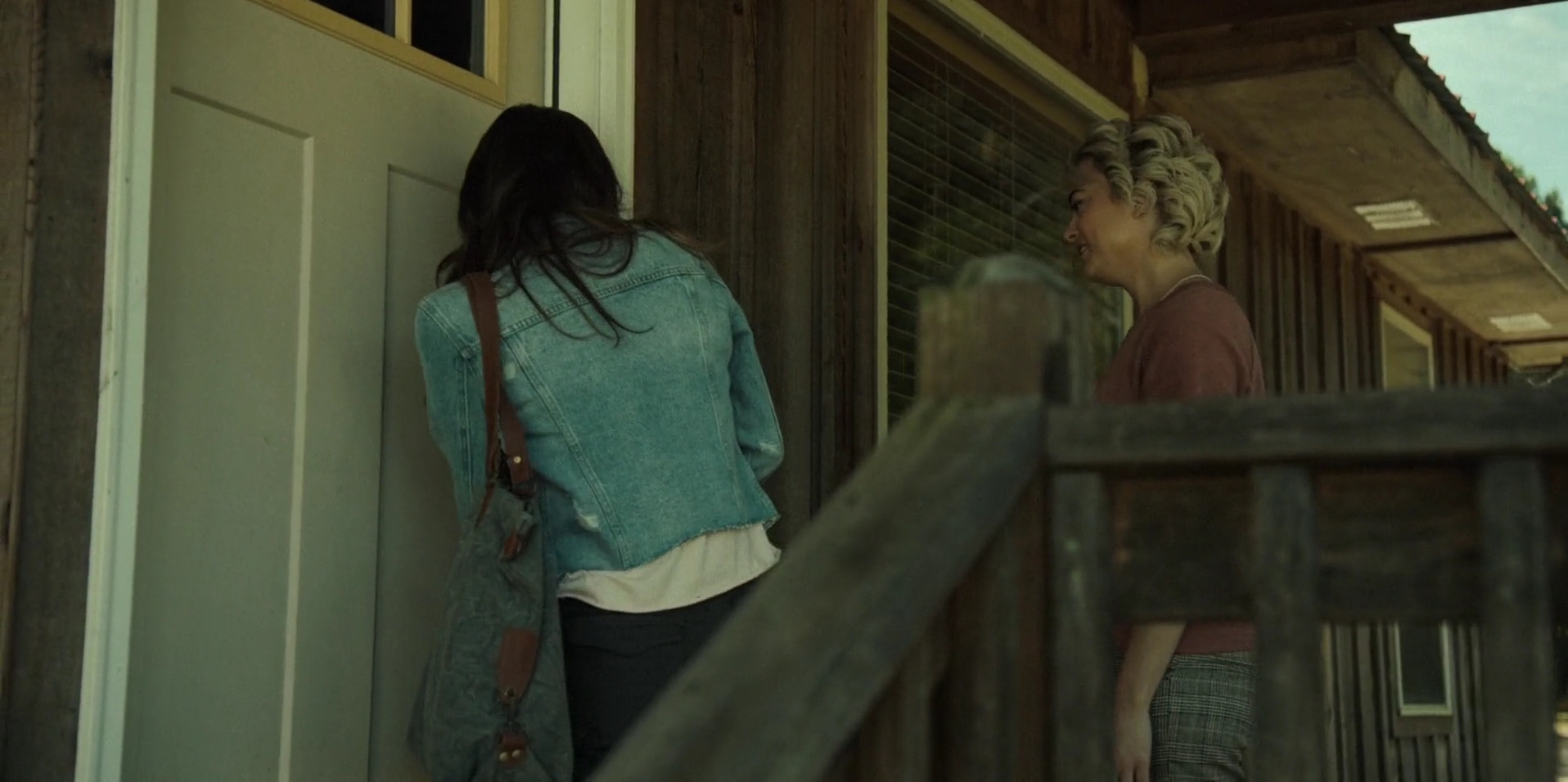 Ashley-Greene-dot-nl_WrongPlace1763.jpg