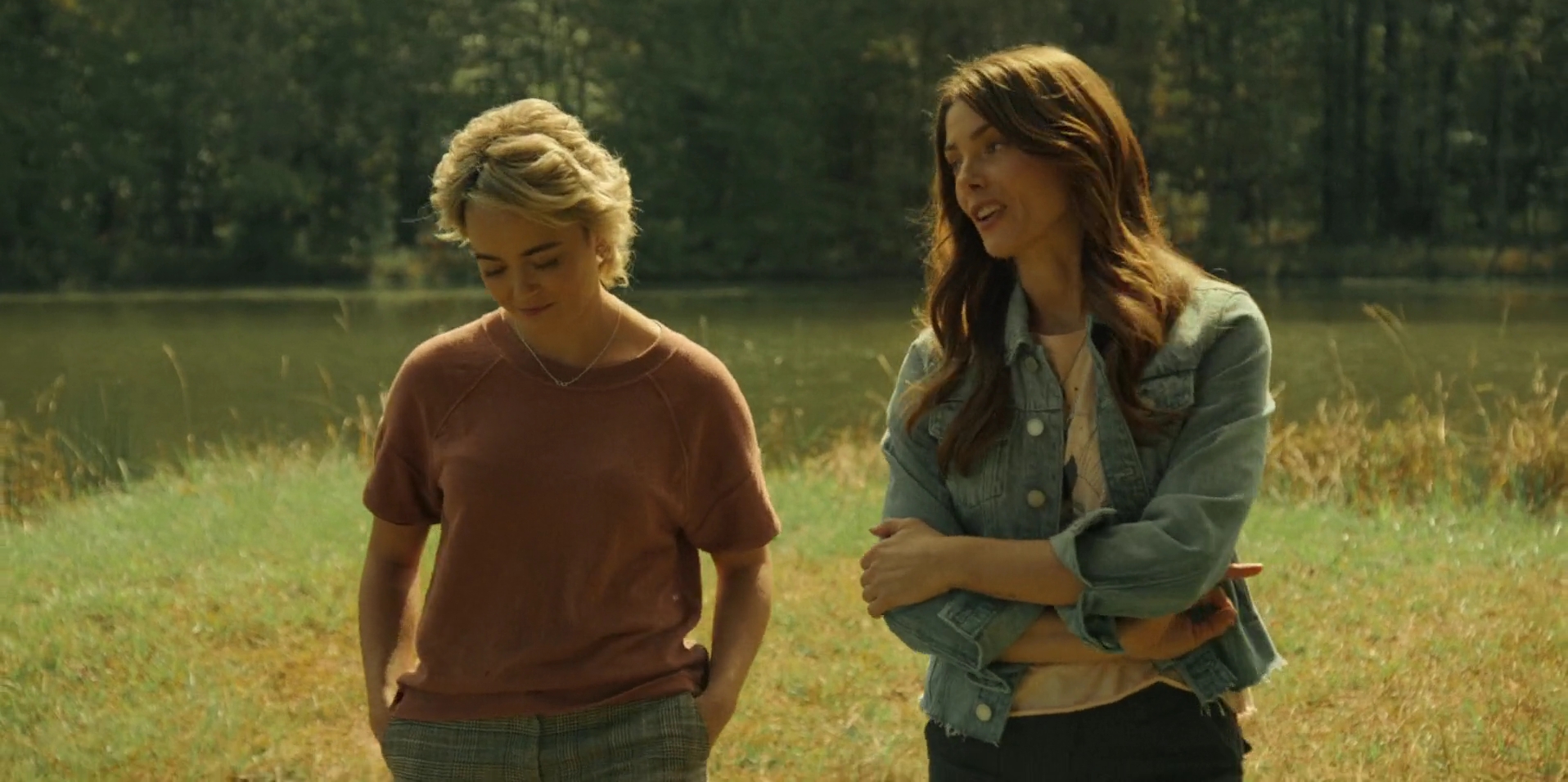 Ashley-Greene-dot-nl_WrongPlace2048.jpg