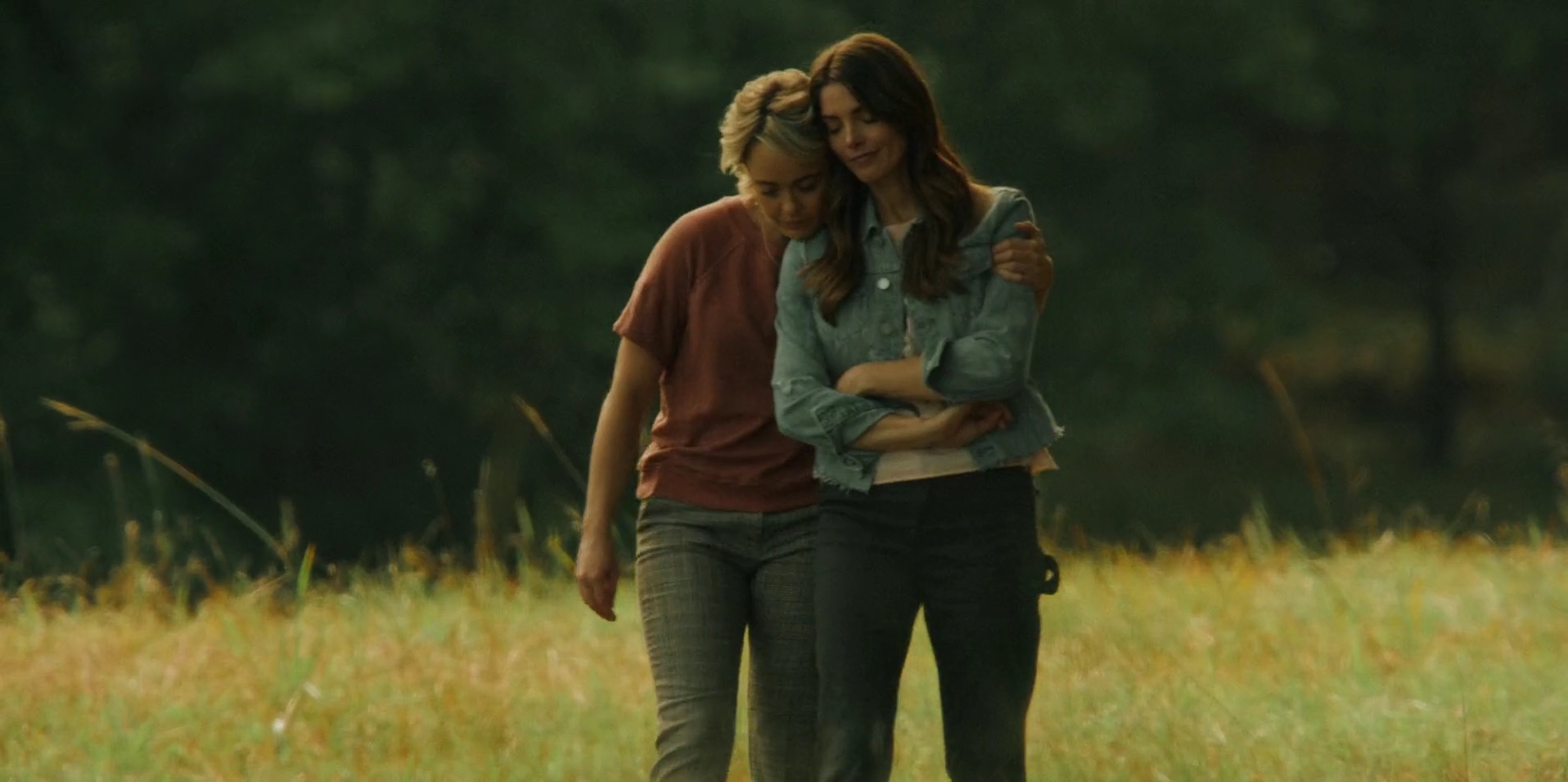 Ashley-Greene-dot-nl_WrongPlace2061.jpg