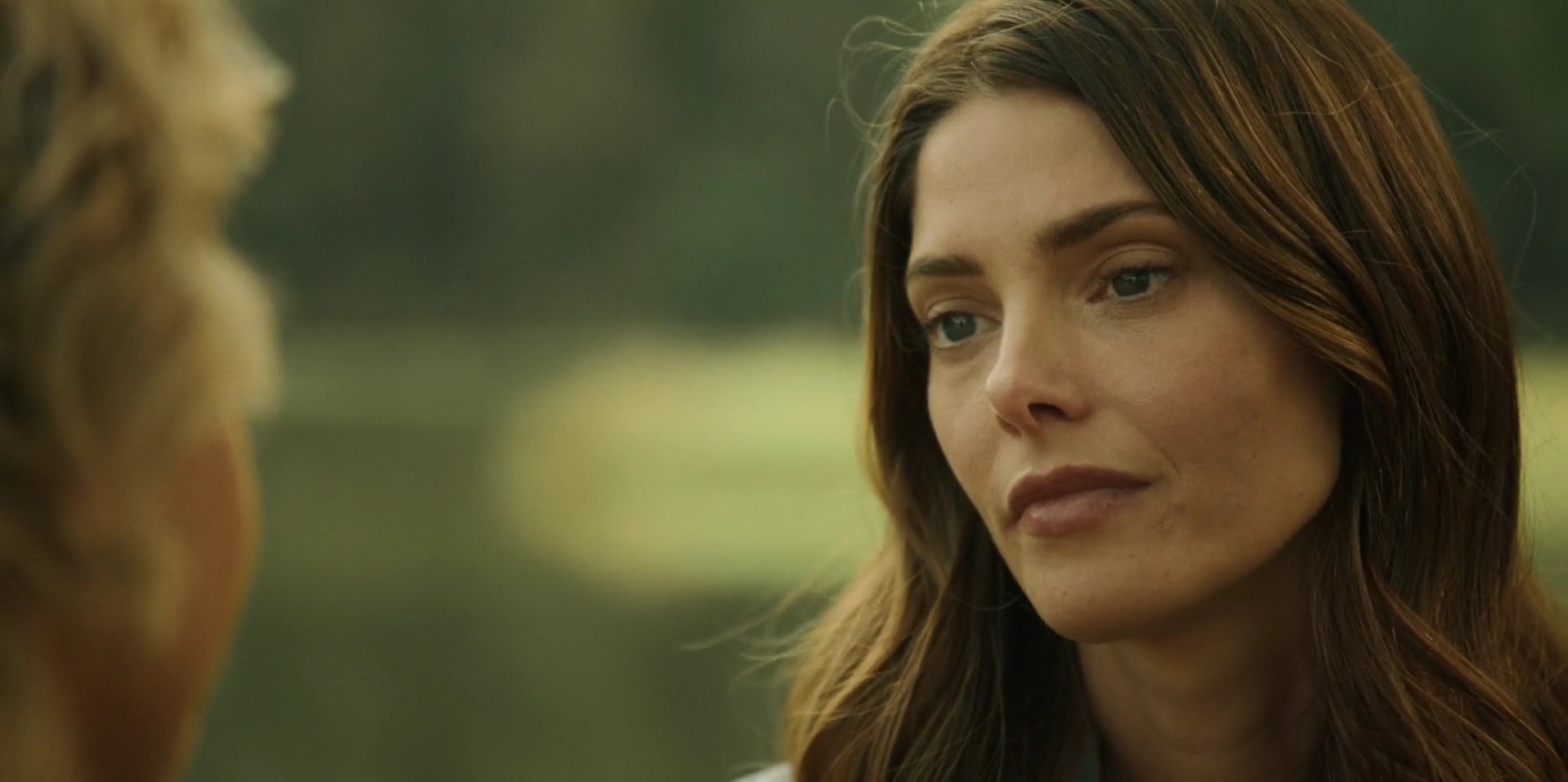 Ashley-Greene-dot-nl_WrongPlace2119.jpg
