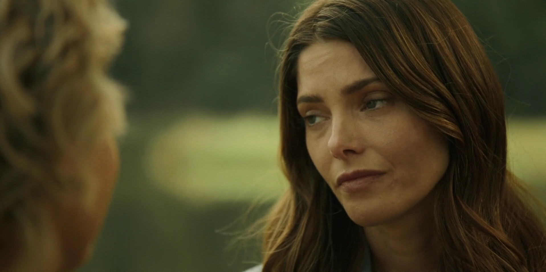 Ashley-Greene-dot-nl_WrongPlace2127.jpg