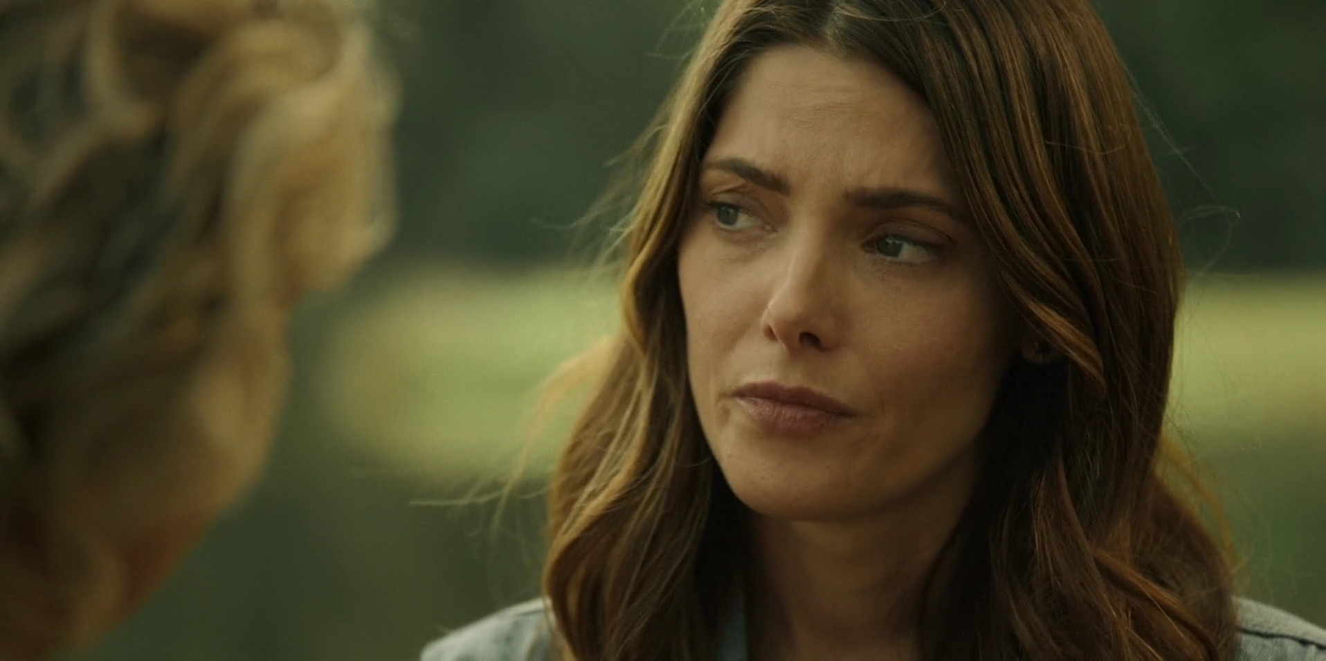 Ashley-Greene-dot-nl_WrongPlace2135.jpg