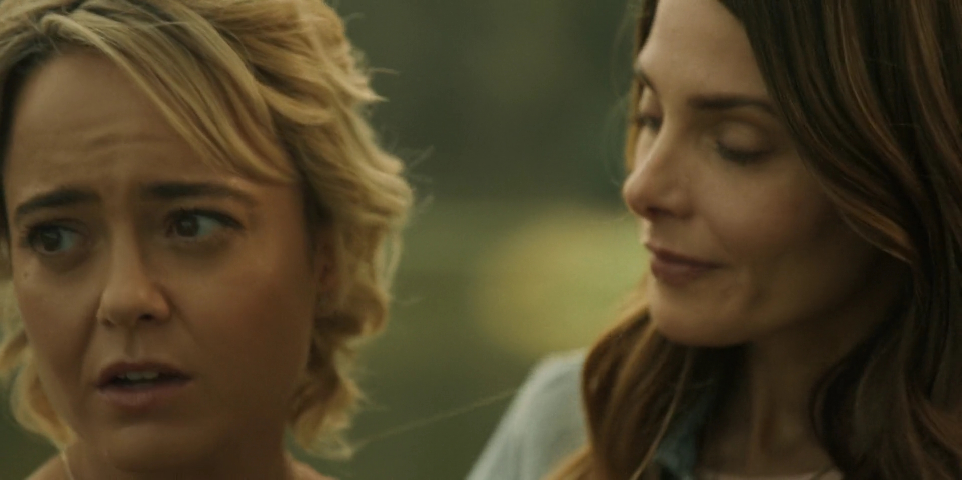 Ashley-Greene-dot-nl_WrongPlace2178.jpg
