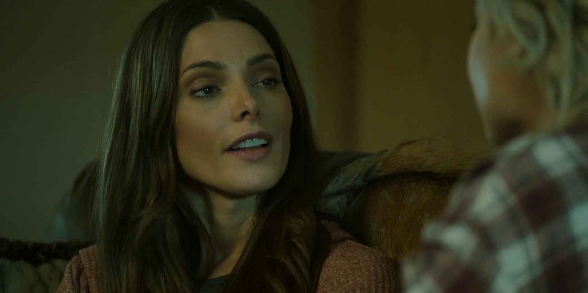 Ashley-Greene-dot-nl_WrongPlace2239.jpg