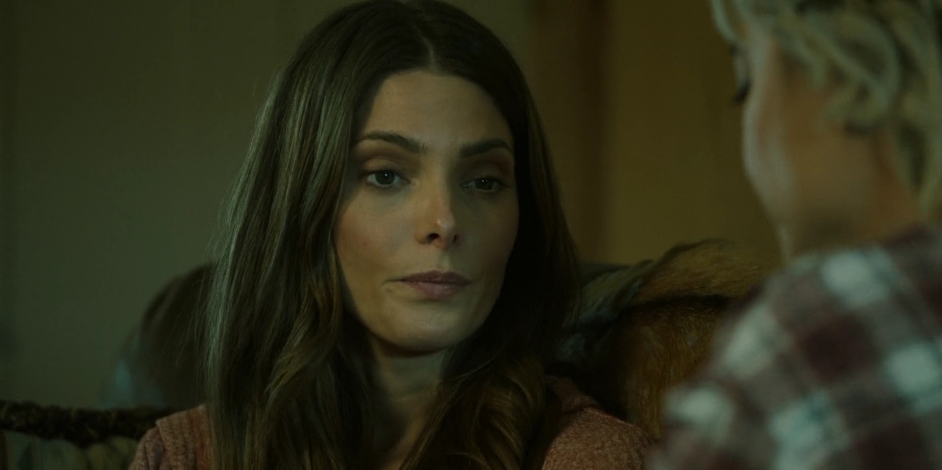 Ashley-Greene-dot-nl_WrongPlace2244.jpg