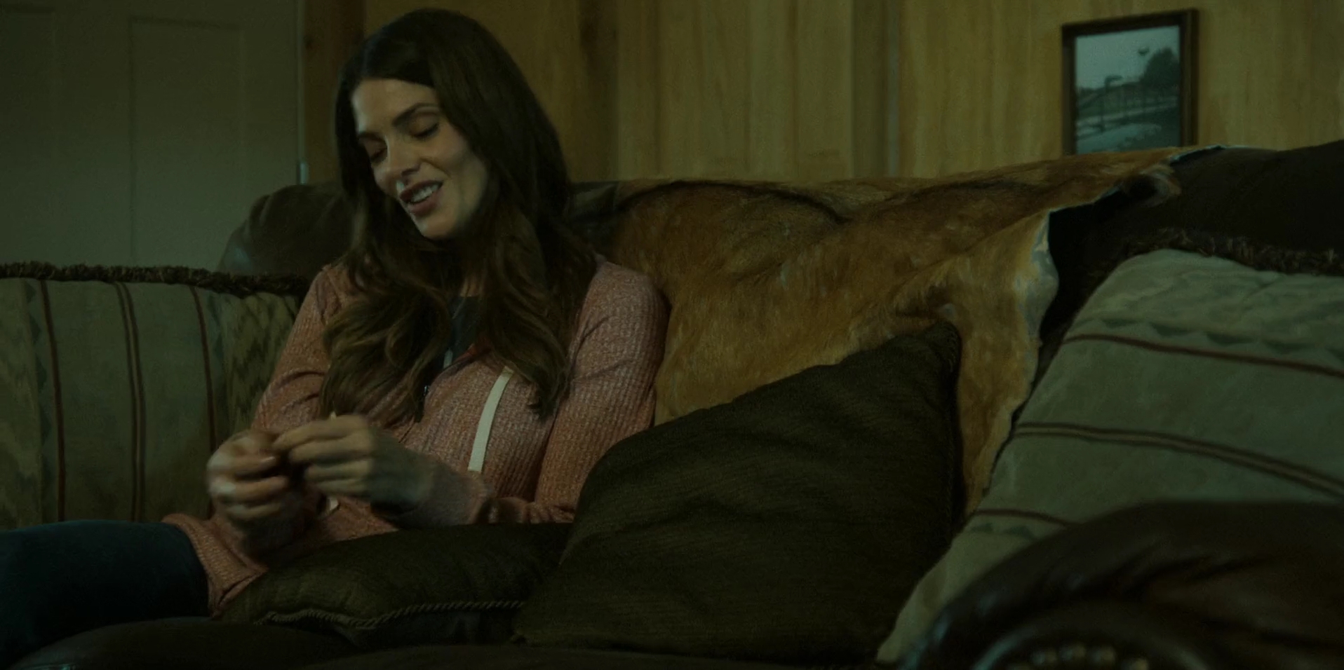 Ashley-Greene-dot-nl_WrongPlace2312.jpg