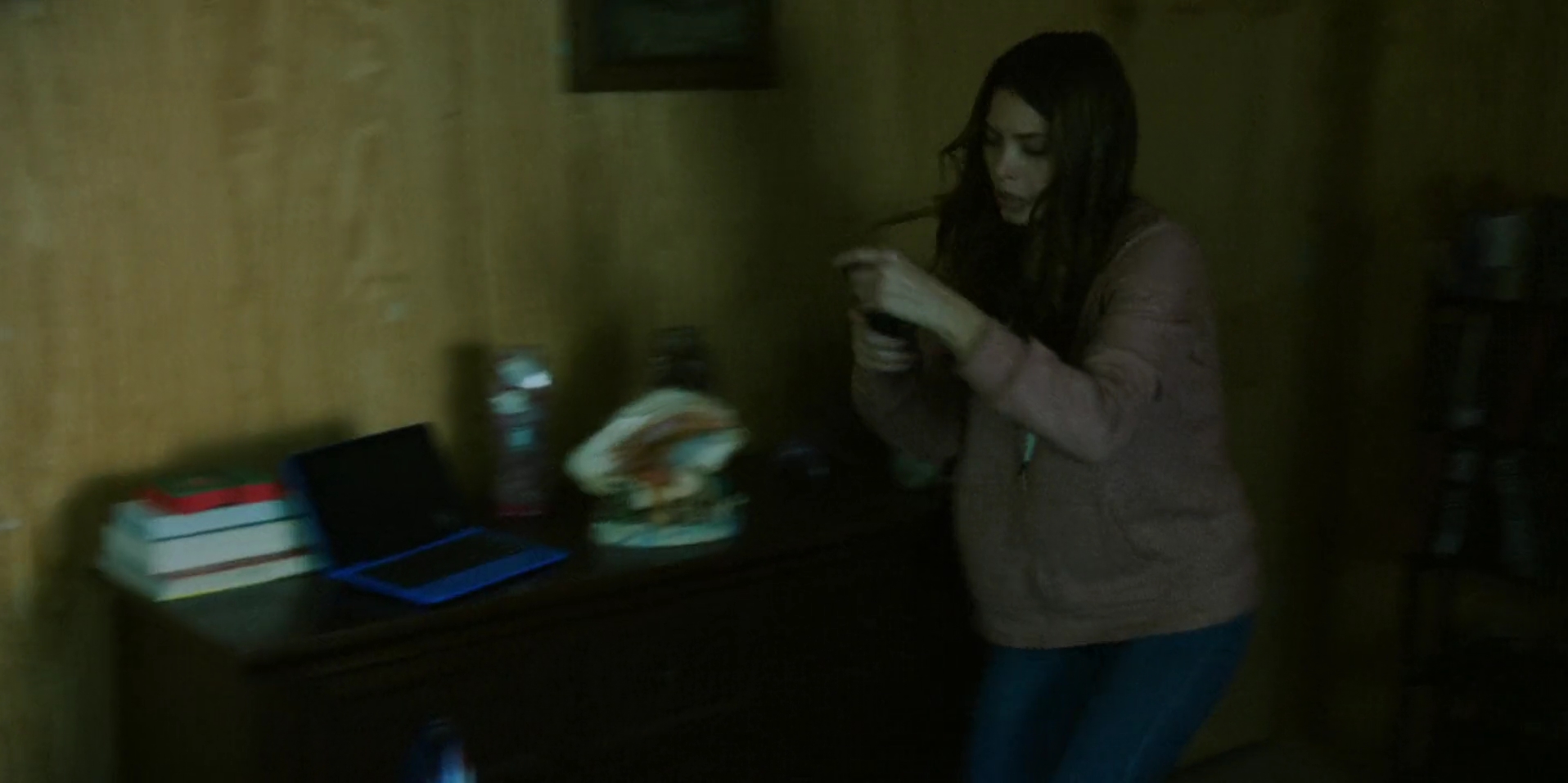Ashley-Greene-dot-nl_WrongPlace2593.jpg