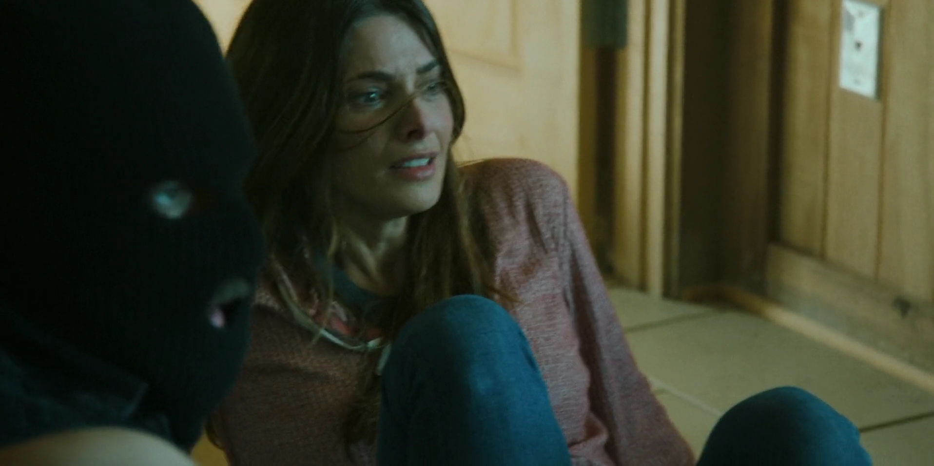 Ashley-Greene-dot-nl_WrongPlace2661.jpg