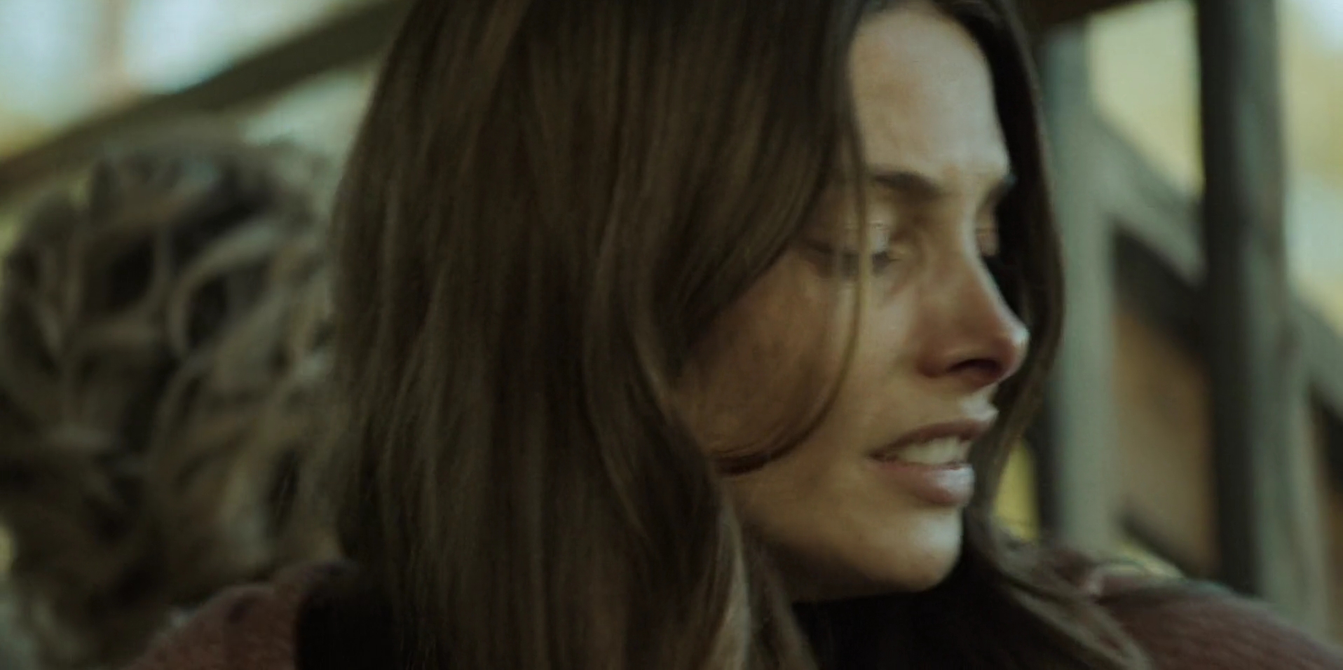Ashley-Greene-dot-nl_WrongPlace2805.jpg