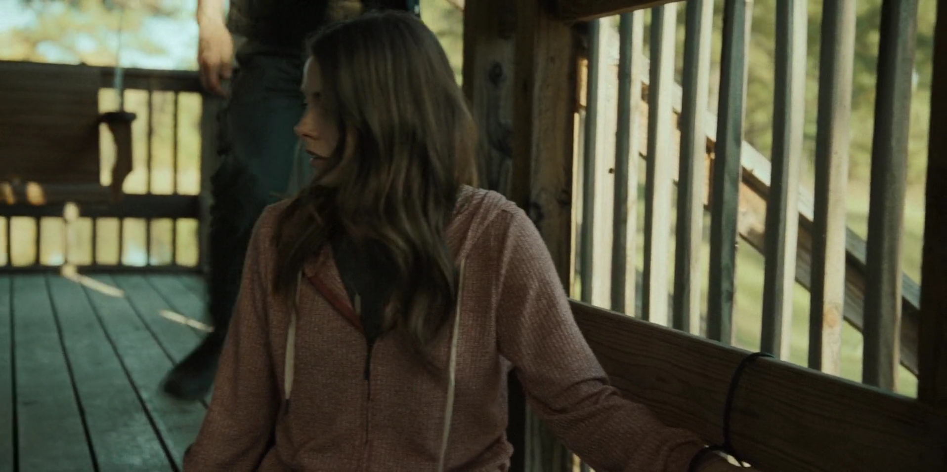 Ashley-Greene-dot-nl_WrongPlace2896.jpg