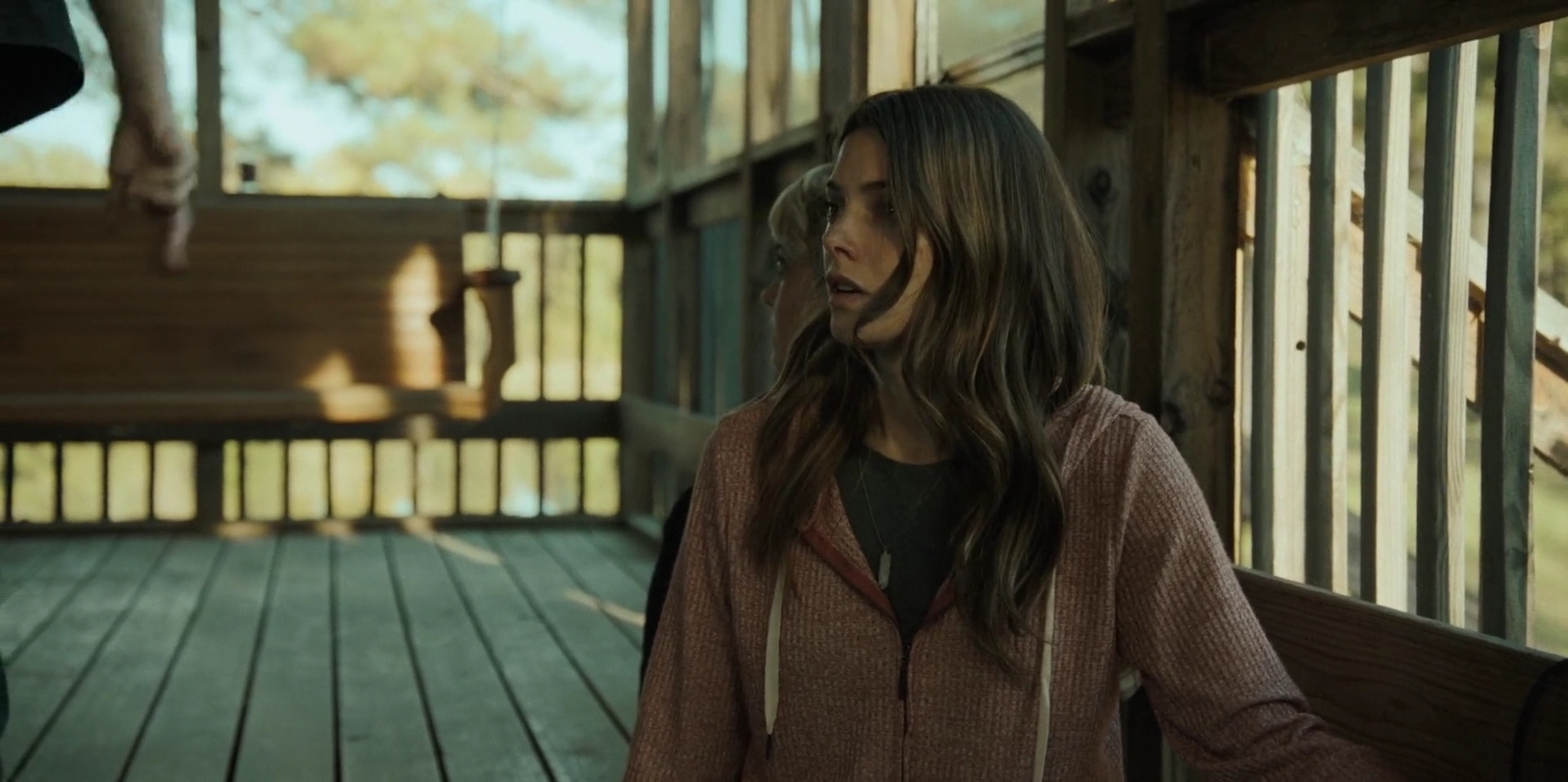 Ashley-Greene-dot-nl_WrongPlace2905.jpg