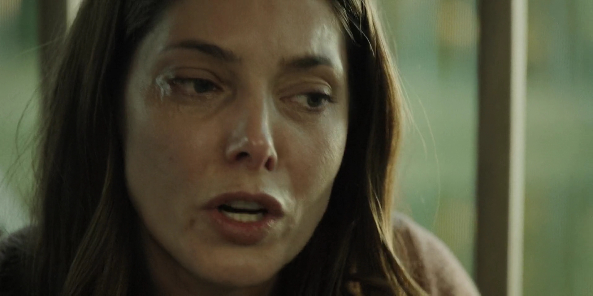 Ashley-Greene-dot-nl_WrongPlace2970.jpg