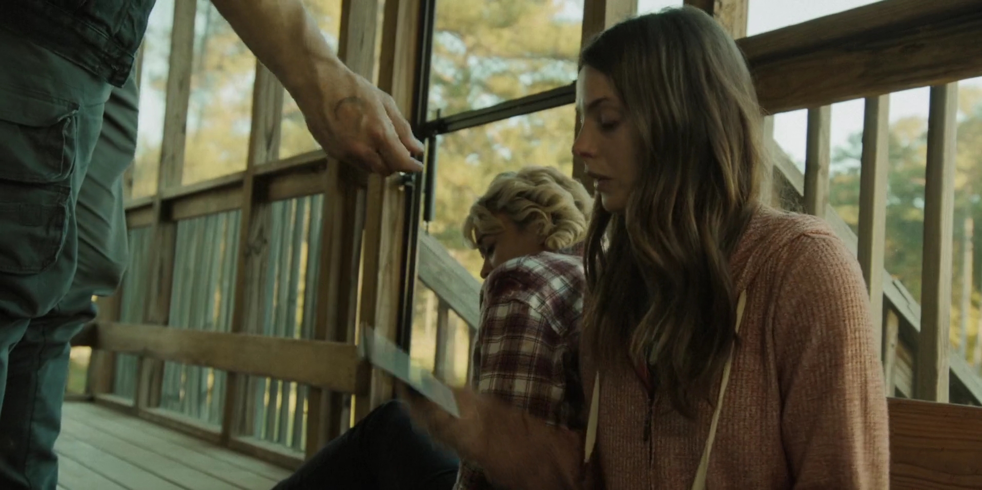 Ashley-Greene-dot-nl_WrongPlace2999.jpg