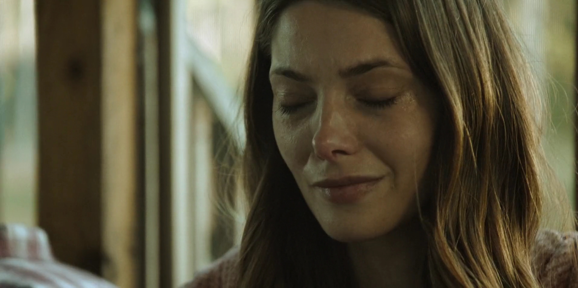 Ashley-Greene-dot-nl_WrongPlace3005.jpg