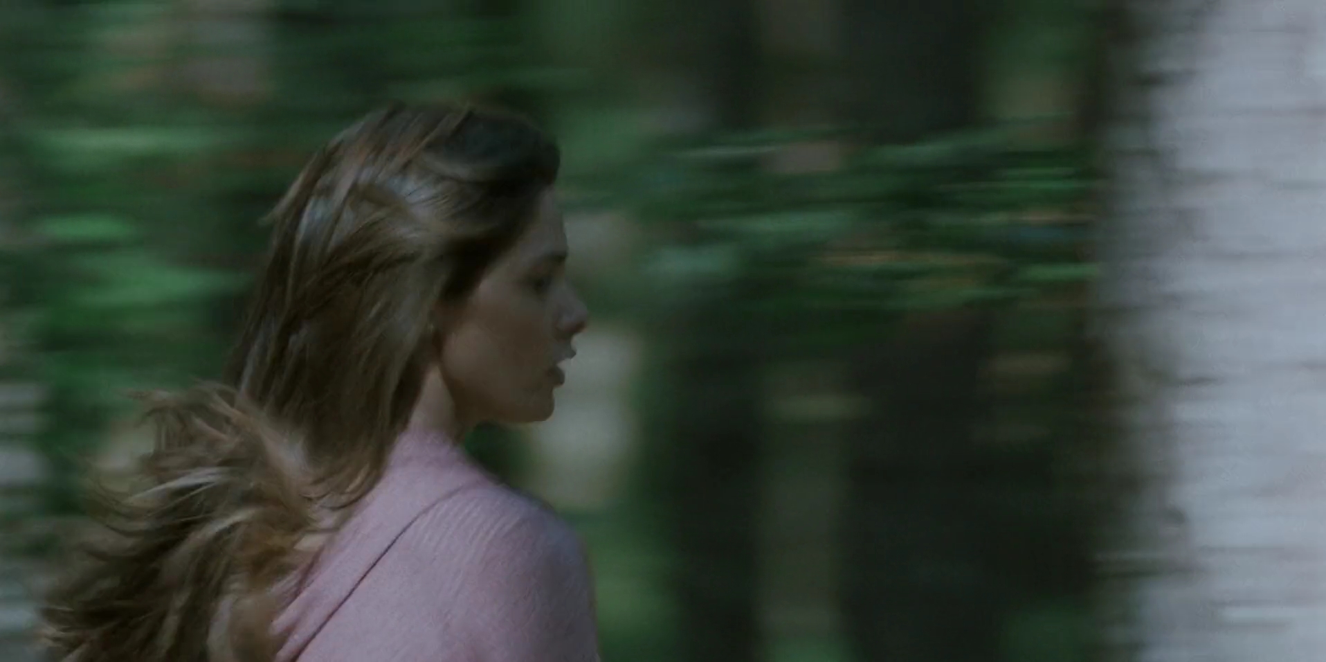 Ashley-Greene-dot-nl_WrongPlace3222.jpg