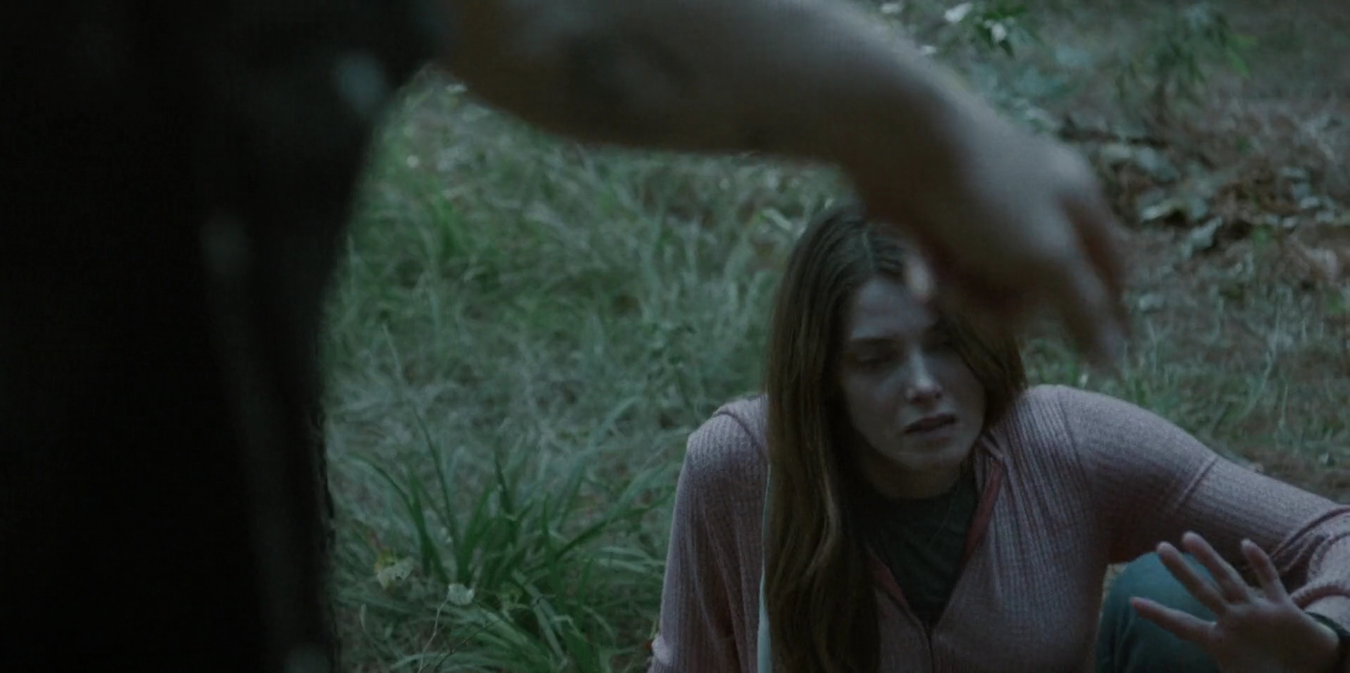 Ashley-Greene-dot-nl_WrongPlace3363.jpg