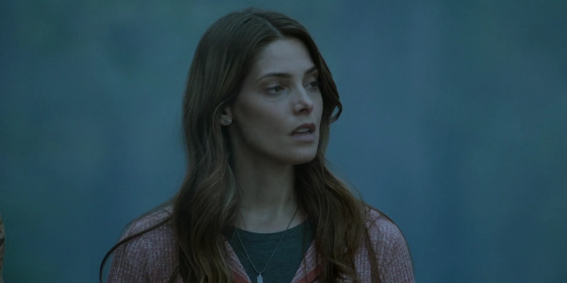 Ashley-Greene-dot-nl_WrongPlace3537.jpg