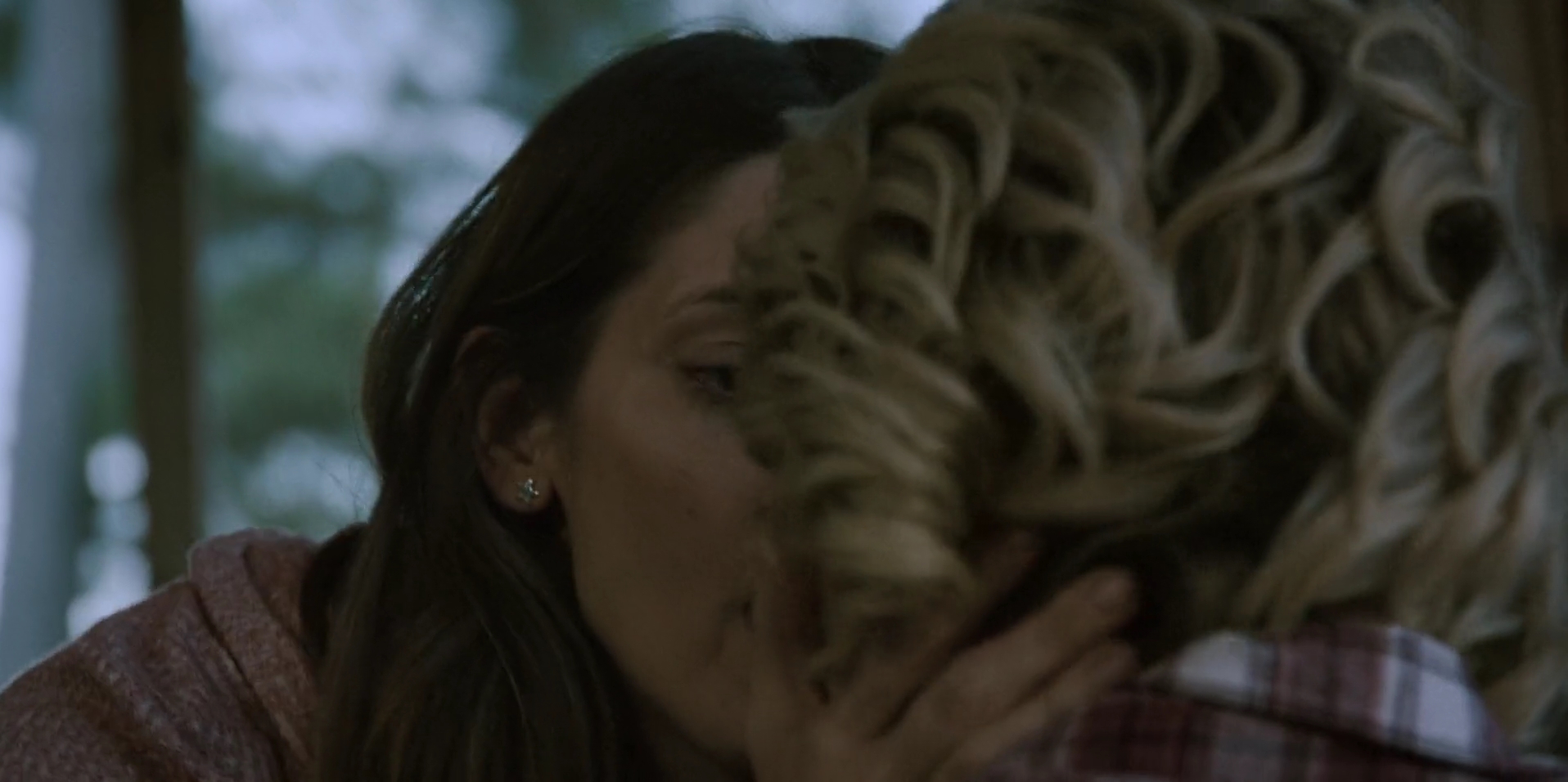 Ashley-Greene-dot-nl_WrongPlace4222.jpg