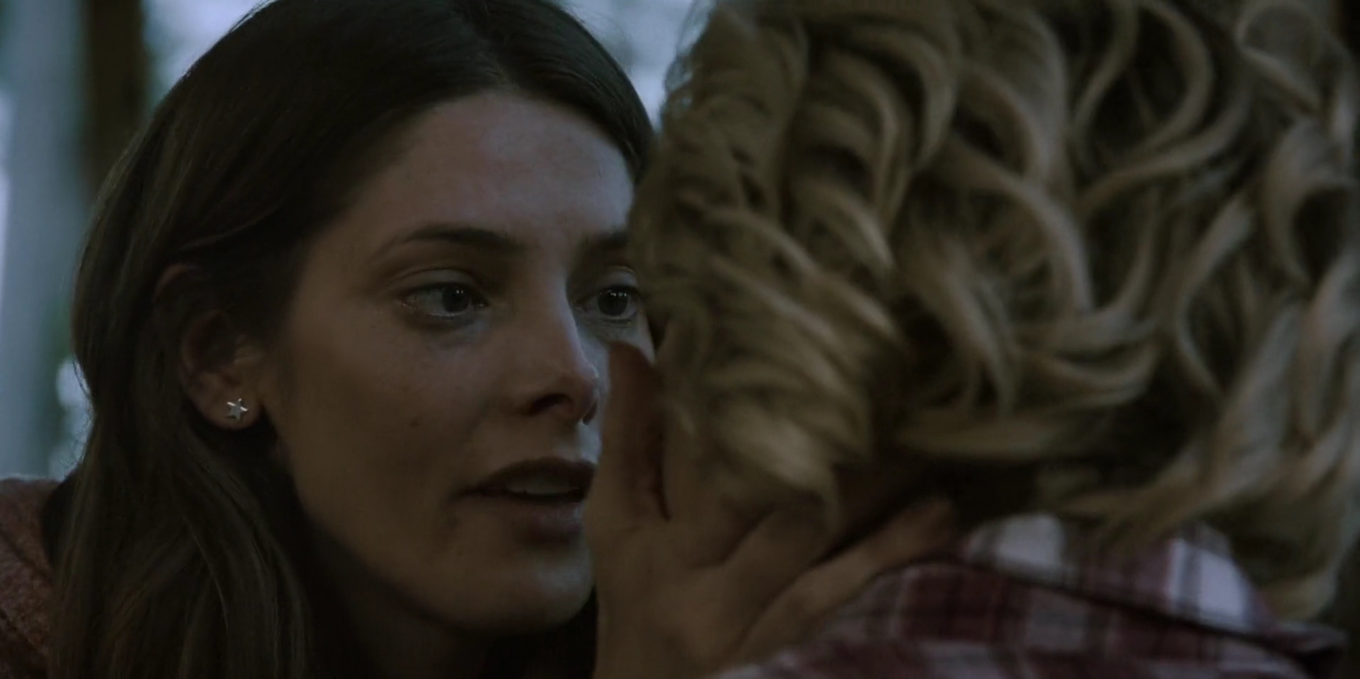 Ashley-Greene-dot-nl_WrongPlace4223.jpg