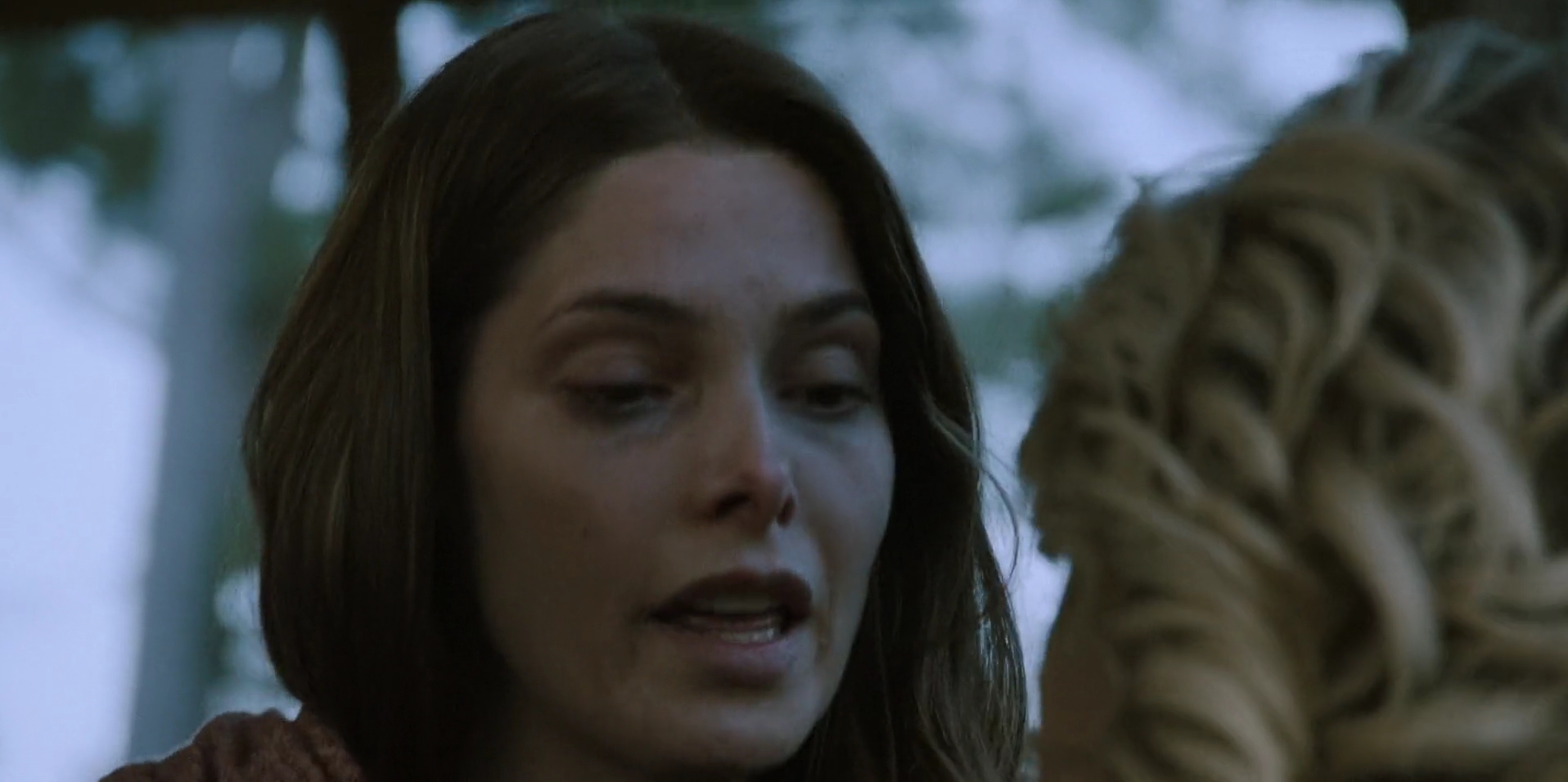 Ashley-Greene-dot-nl_WrongPlace4251.jpg